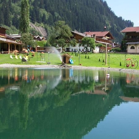 Pension Holzknechthof Am See Neustift im Stubaital Luaran gambar