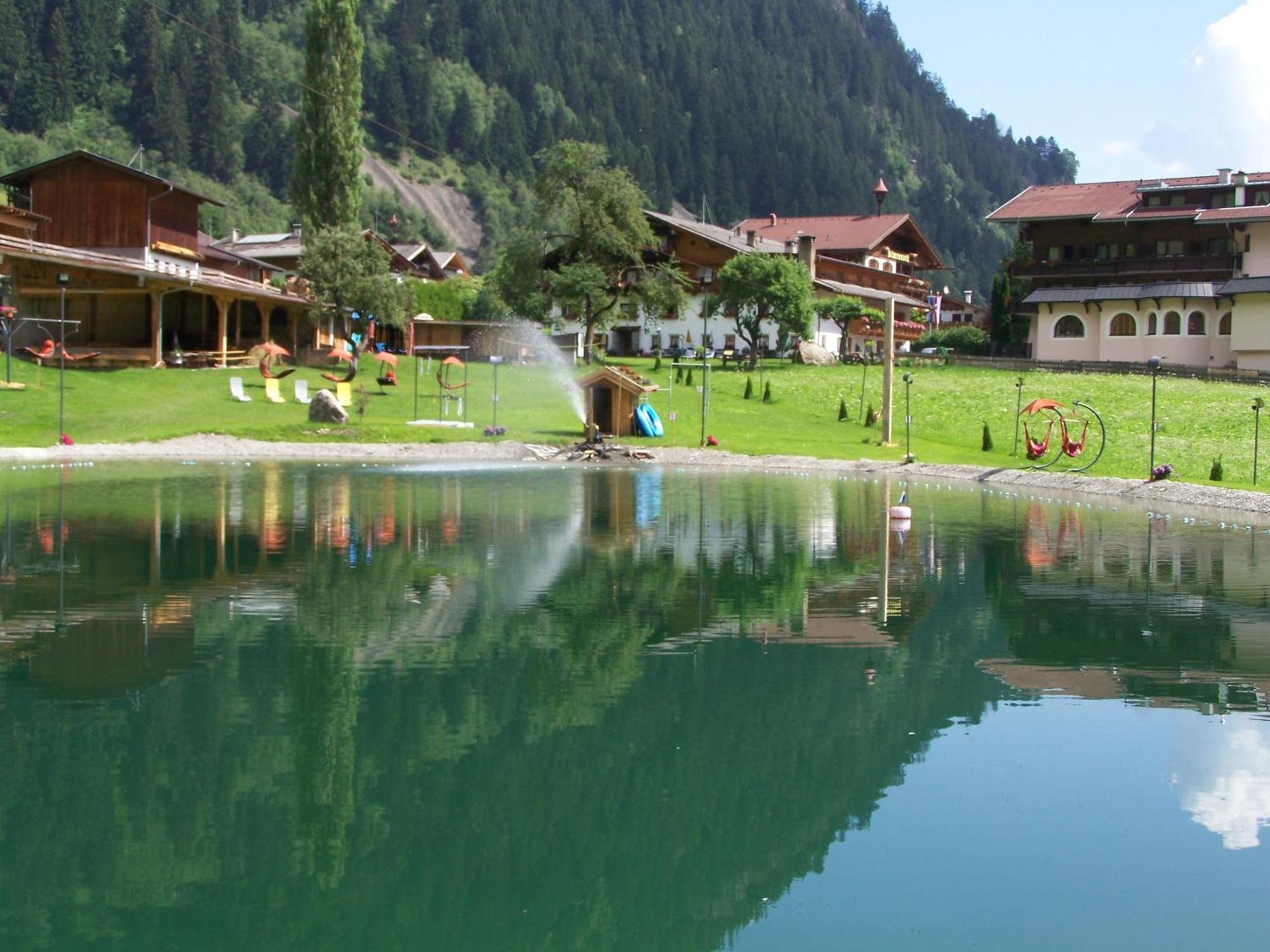 Pension Holzknechthof Am See Neustift im Stubaital Luaran gambar