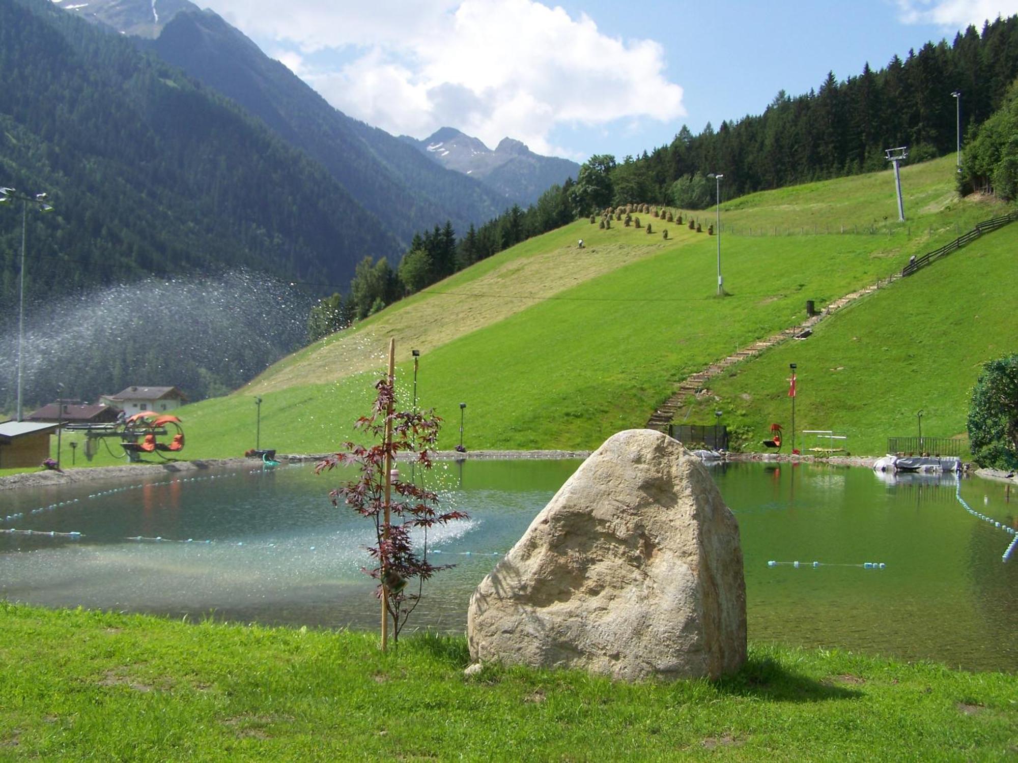 Pension Holzknechthof Am See Neustift im Stubaital Luaran gambar