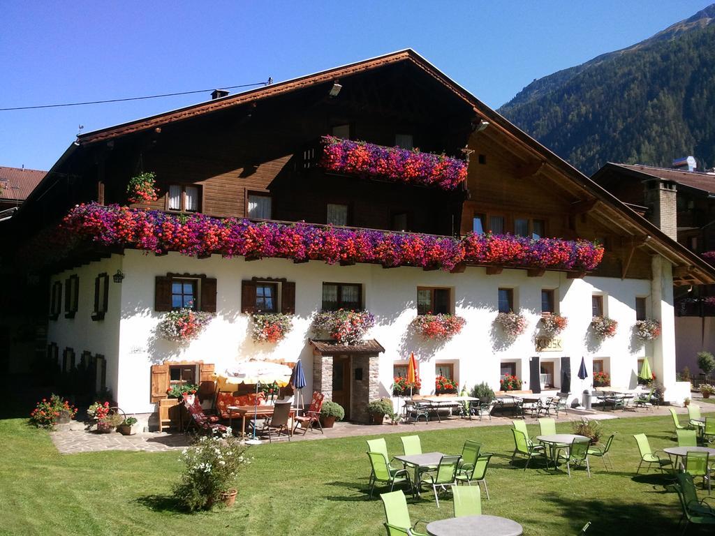 Pension Holzknechthof Am See Neustift im Stubaital Luaran gambar